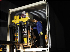 加班發(fā)貨，20臺壓路機出口阿聯(lián)酋