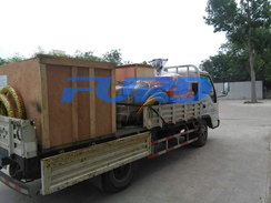 福瑞德機械小型灌縫機，手扶壓路機，灌縫膠及時發(fā)貨