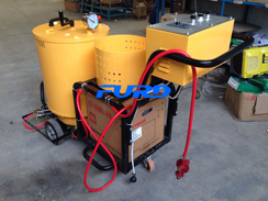 福瑞得機(jī)械60升灌縫機(jī)，路面專用密封膠準(zhǔn)備發(fā)貨